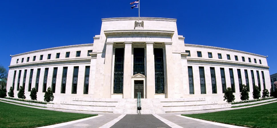 The Power of Central Banks: How do their decisions affect the Forex market?